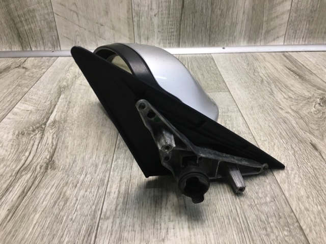 51167189945 BMW Левое боковое зеркало купить в Запорожье
