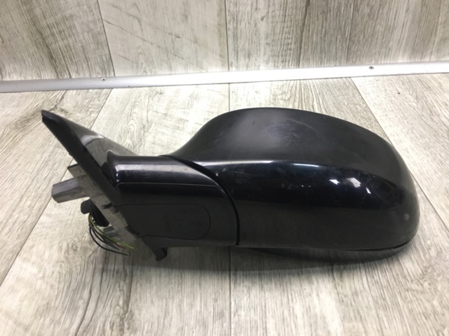 Зеркало левое 51167282527 BMW