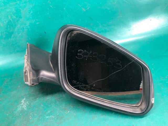 Наружное зеркало правое 51167441032 BMW