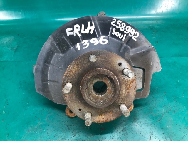 HYUNDAI 51715B2050 Цапфа передняя левая в наличии Винница