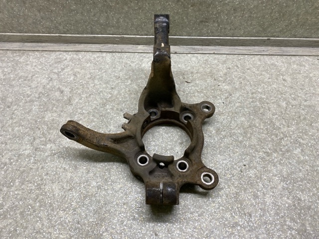 Цапфа поворотная левая 51715B2550 HYUNDAI