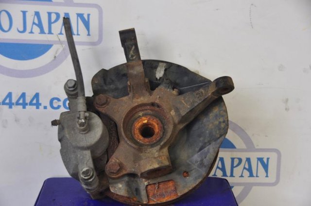 Цапфа (поворотный кулак) передний правый 5171607000 HYUNDAI