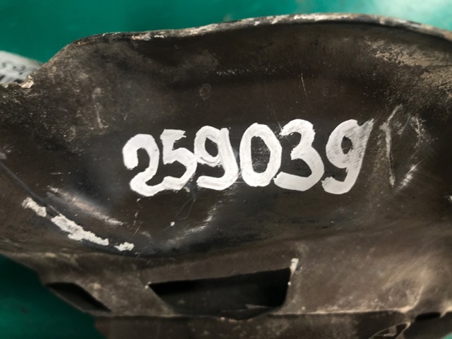 HYUNDAI 517163S110 Цапфа передняя правая в наличии Николаев