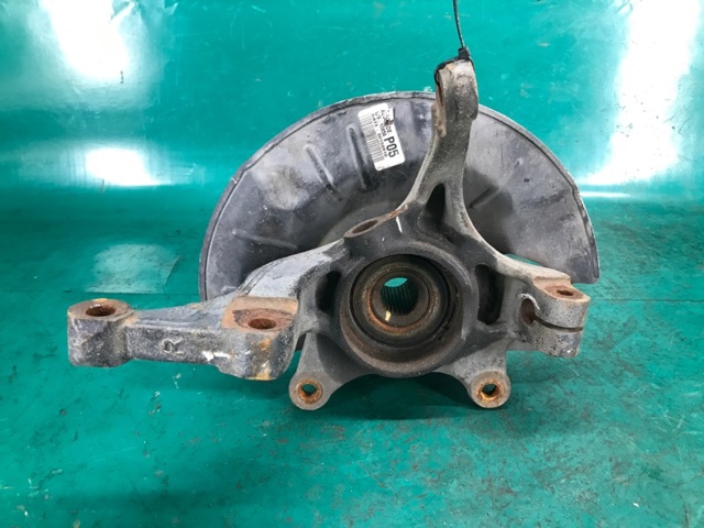 HYUNDAI 51716B2050 Цапфа (поворотный кулак) передний правый в наличии Украина