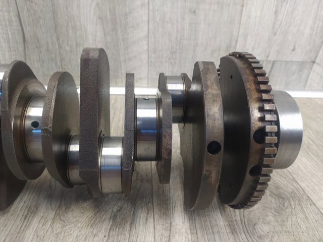 Коленвал двигателя 5184251AF CHRYSLER