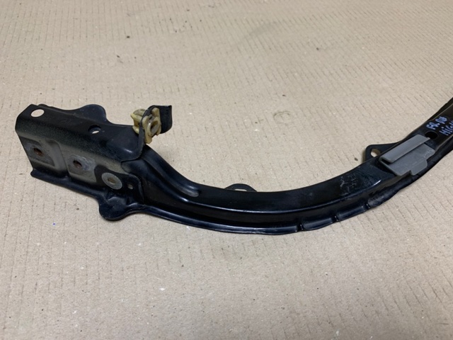TOYOTA 5206148010 Усилитель бампера переднего в наличии Ужгород