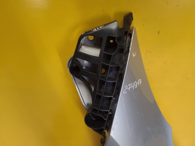 Крепление бампера 5211647070 TOYOTA