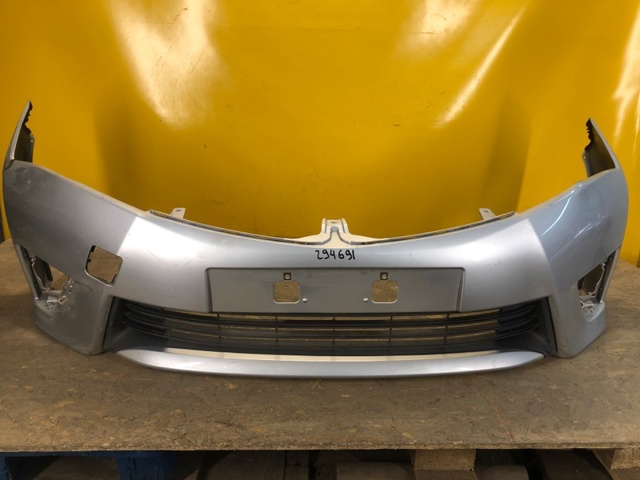 Бампер на авто 521190Z927 TOYOTA