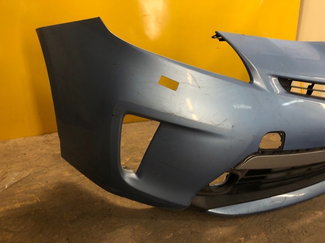 TOYOTA 5211947930 Бампер передний в наличии Каменское