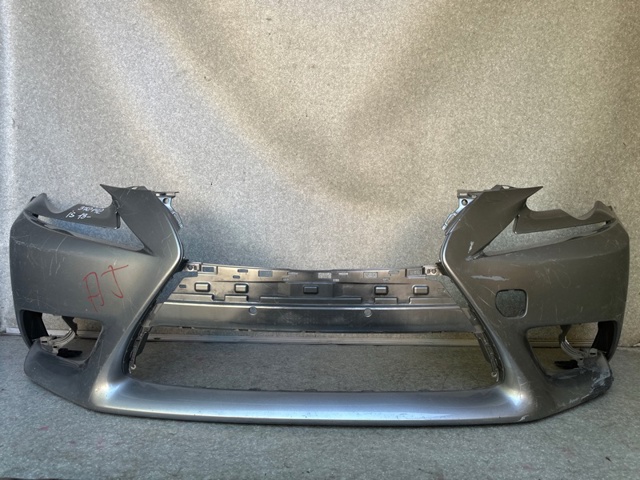 Бампер передний 521195E904 TOYOTA