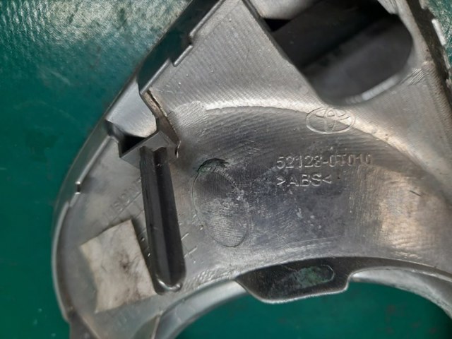 521280T010 TOYOTA Заглушка (решетка) противотуманных фар бампера переднего левая купить в Николаев
