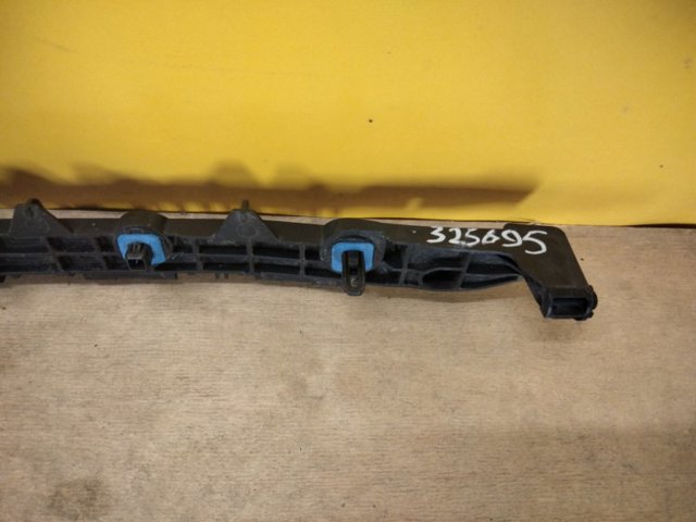 5215542050 TOYOTA Кронштейн бампера заднего правый купить в Ужгород
