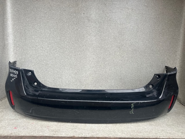Задний бампер 5215947909 TOYOTA