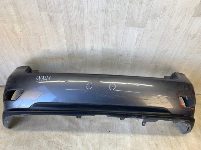 Бампер задний 5215948915 TOYOTA
