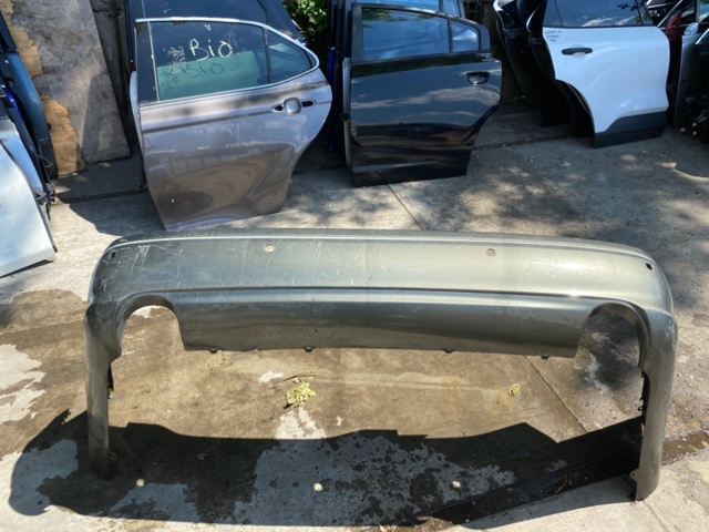 Бампер задний 5215950907 TOYOTA
