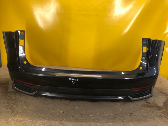 Задний бампер 5215978911 TOYOTA