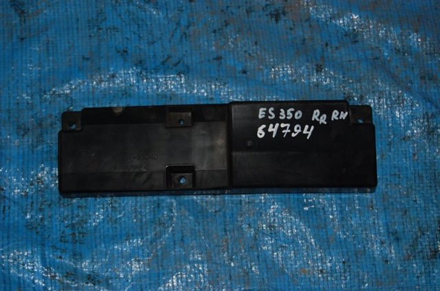5218133040 TOYOTA Кронштейн усилителя заднего бампера купить в Ужгород