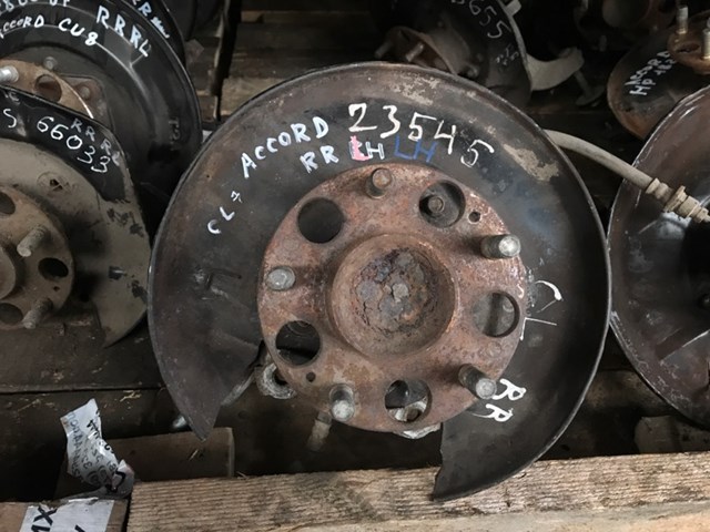 Цапфа поворотного кулака 52215SEAE03 HONDA
