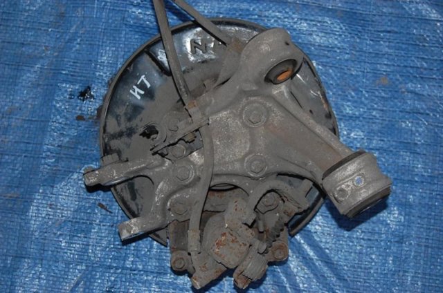 Цапфа левая 52215SNAA50 HONDA