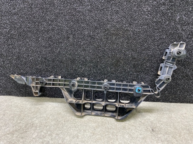 5257506140 TOYOTA Кронштейн бампера заднего внешний правый купить в Чернигов