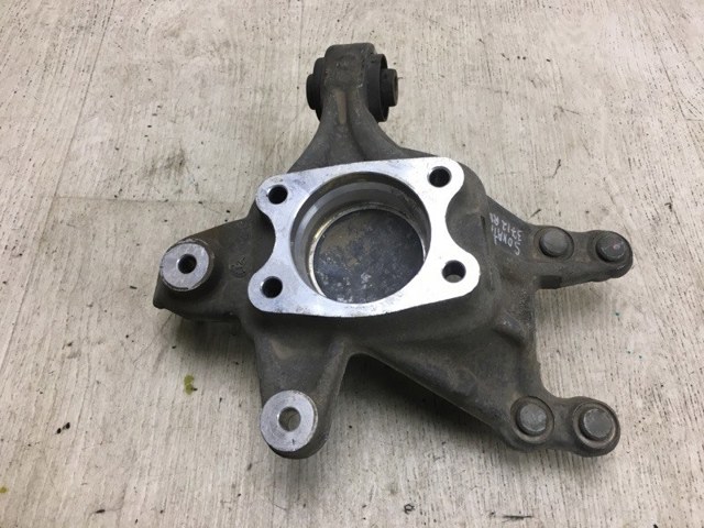 527104R010 HYUNDAI Цапфа (поворотный кулак) задний левый купить в Каменское