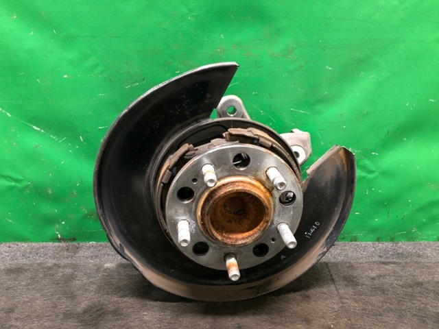 Цапфа (поворотный кулак) задний левый 527104R010 HYUNDAI