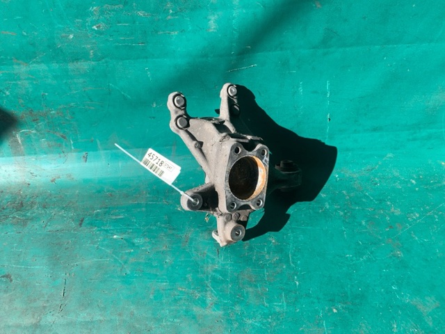 527204R010 HYUNDAI Цапфа задняя правая купить в Черкассы