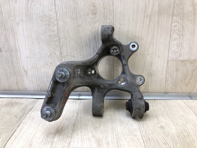 Цапфа поворотная правая 52720G2000 HYUNDAI