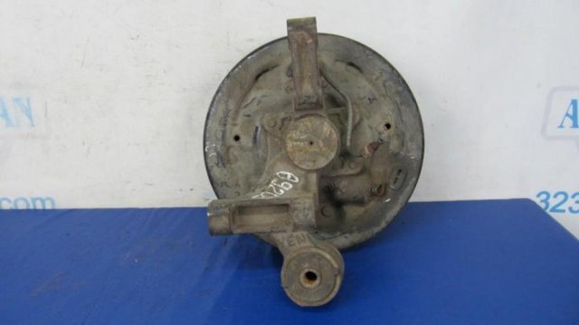 HYUNDAI 527502D000 Цапфа (поворотный кулак) задний левый в наличии Кривой Рог
