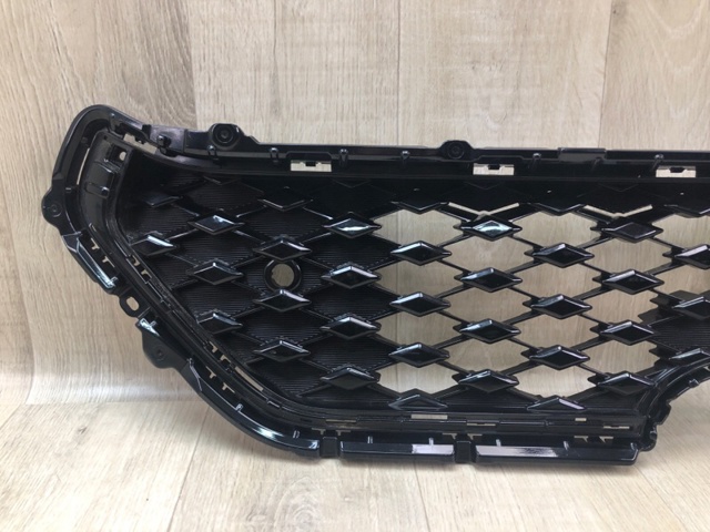 TOYOTA 5310242010 Решетка радиатора в наличии Каменское