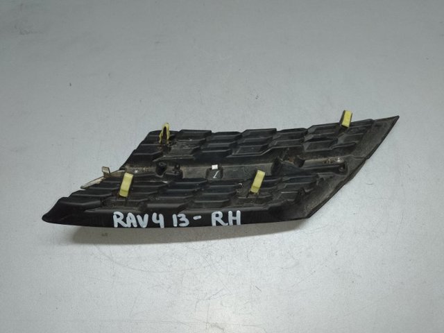 531050R010 TOYOTA Решетка радиатора правая купить в Кривой Рог