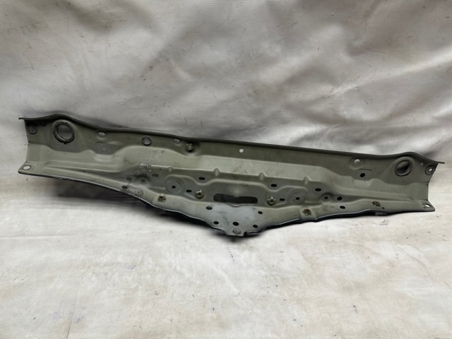 5320530102 TOYOTA Верхняя рамка радиатора купить в Ужгород