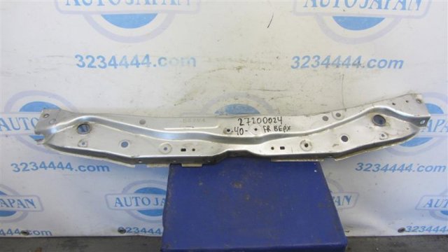 Рамка радиатора верхняя 5321633130 TOYOTA