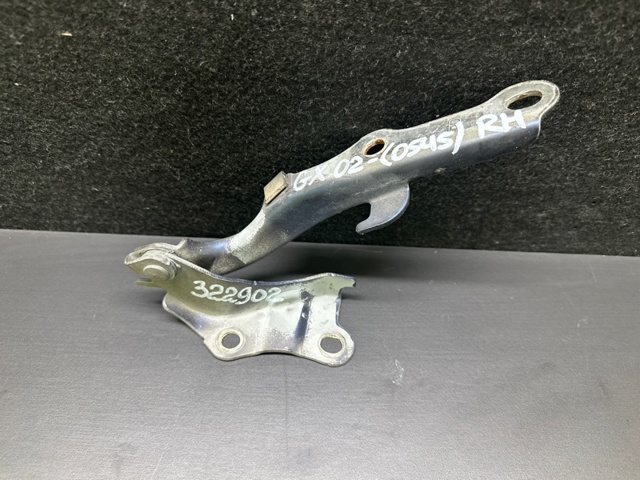 5341035060 TOYOTA Петля капота правая купить в Тернополь