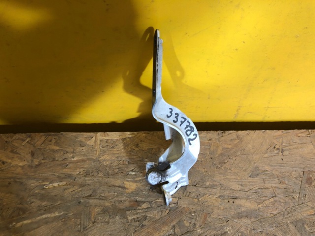 Завеса капота левая 5342076030 TOYOTA