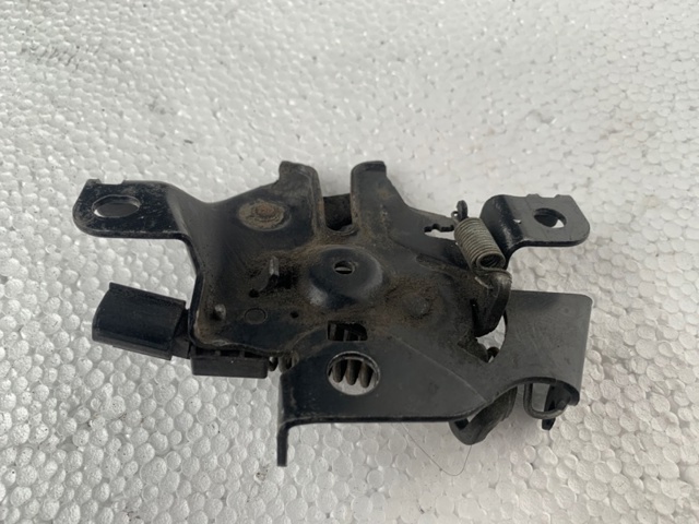 TOYOTA 5351047102 Замок капота в наличии Кривой Рог