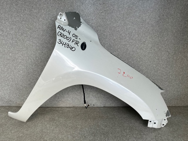 Крыло переднее правое 5380142130 TOYOTA