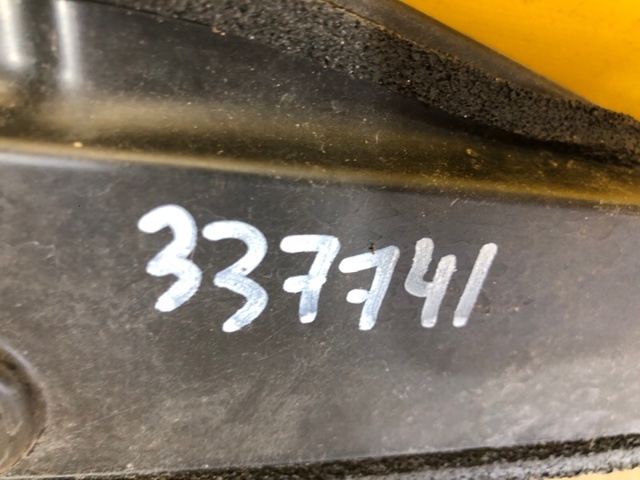 TOYOTA 5382776010 Уплотнитель крыла в наличии Винница