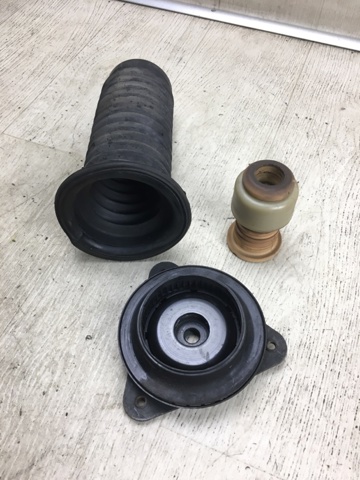543206968R NISSAN Опора амортизатора переднего купить в Кривой Рог