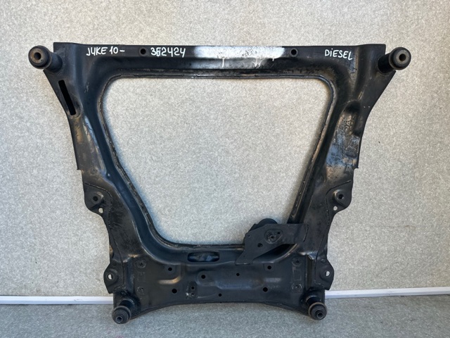 Сайлентблок передней балки 544001KA1A NISSAN