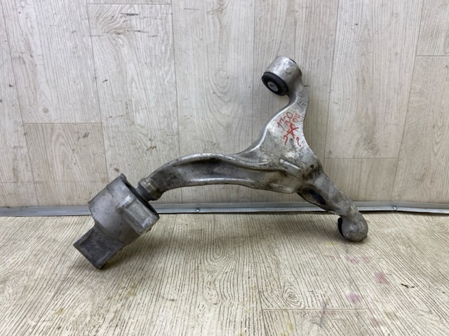 Передний нижний рычаг 545004GE0A NISSAN