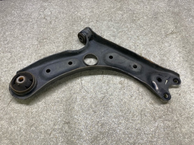HYUNDAI 54500F3000 Рычаг передней подвески левый в наличии Запорожье