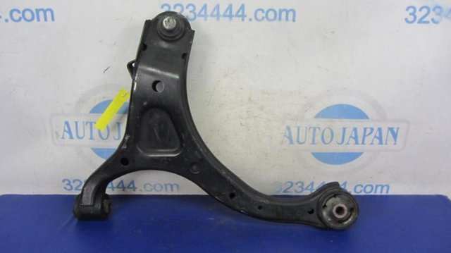 HYUNDAI 545012B000 Рычаг передней подвески нижний правый в наличии Винница