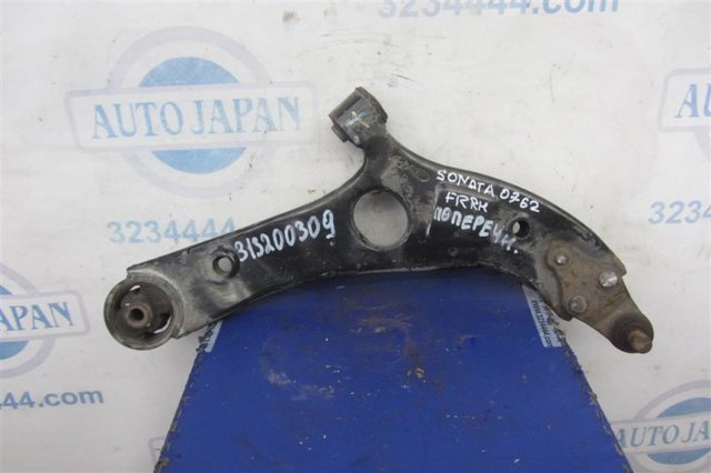 Правый рычаг передней нижней подвески 545014C000 HYUNDAI