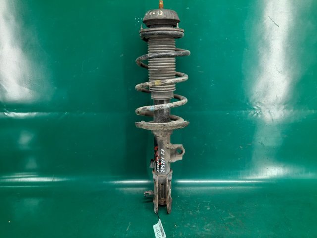 546601R201 HYUNDAI Амортизатор передний правый купить в Ужгород