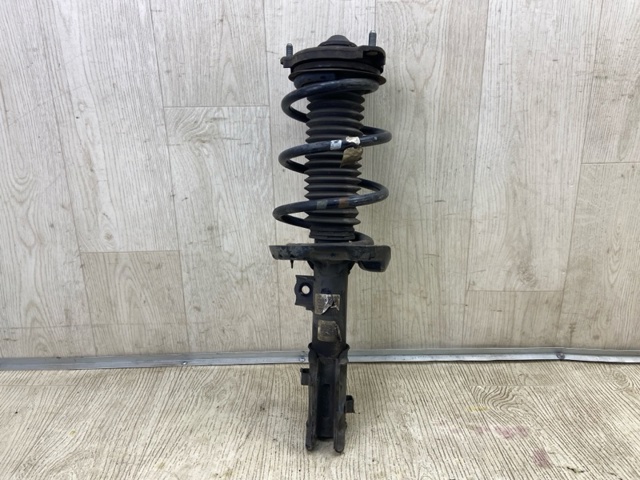 Амортизаторная стойка передняя правая 54661F3800 HYUNDAI