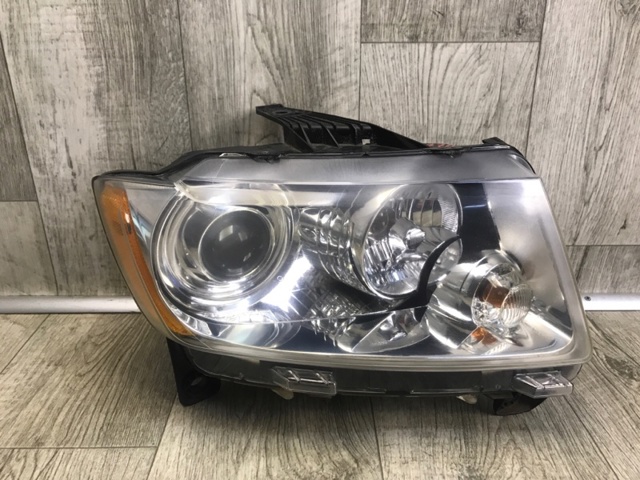 Фара правая 55079380AI CHRYSLER