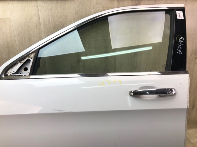 CHRYSLER 55113639AM Дверь передняя левая в наличии Павлоград