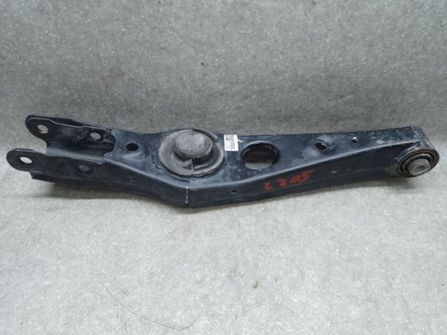 Балансир задний нижний, левый 55210D3050 HYUNDAI