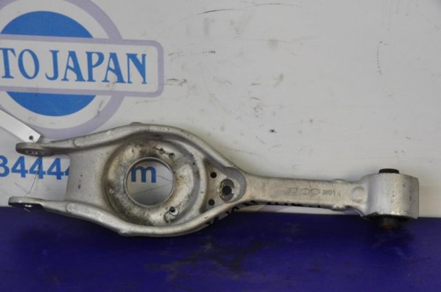 HYUNDAI 552203Q110 Рычаг задней подвески нижний правый в наличии Чернигов
